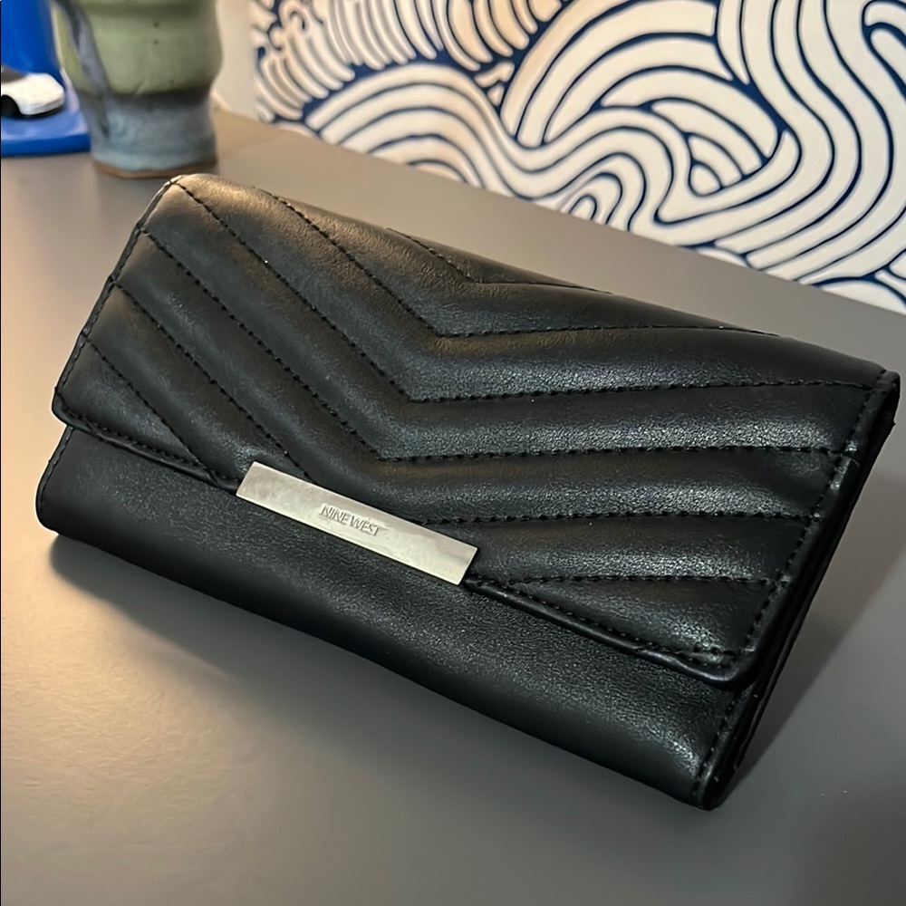 Nine West Chevron Black Wallet